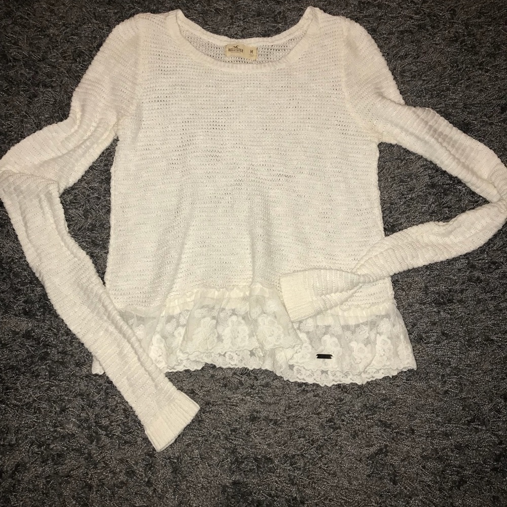 White Hollister sweater